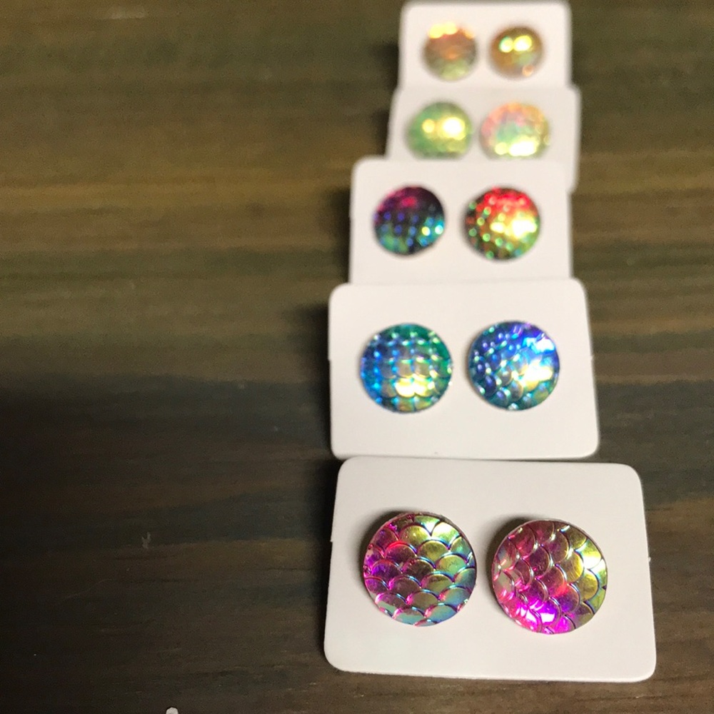 🧜🏼‍♀️2 pairs of Mermaid earrings!!🌊